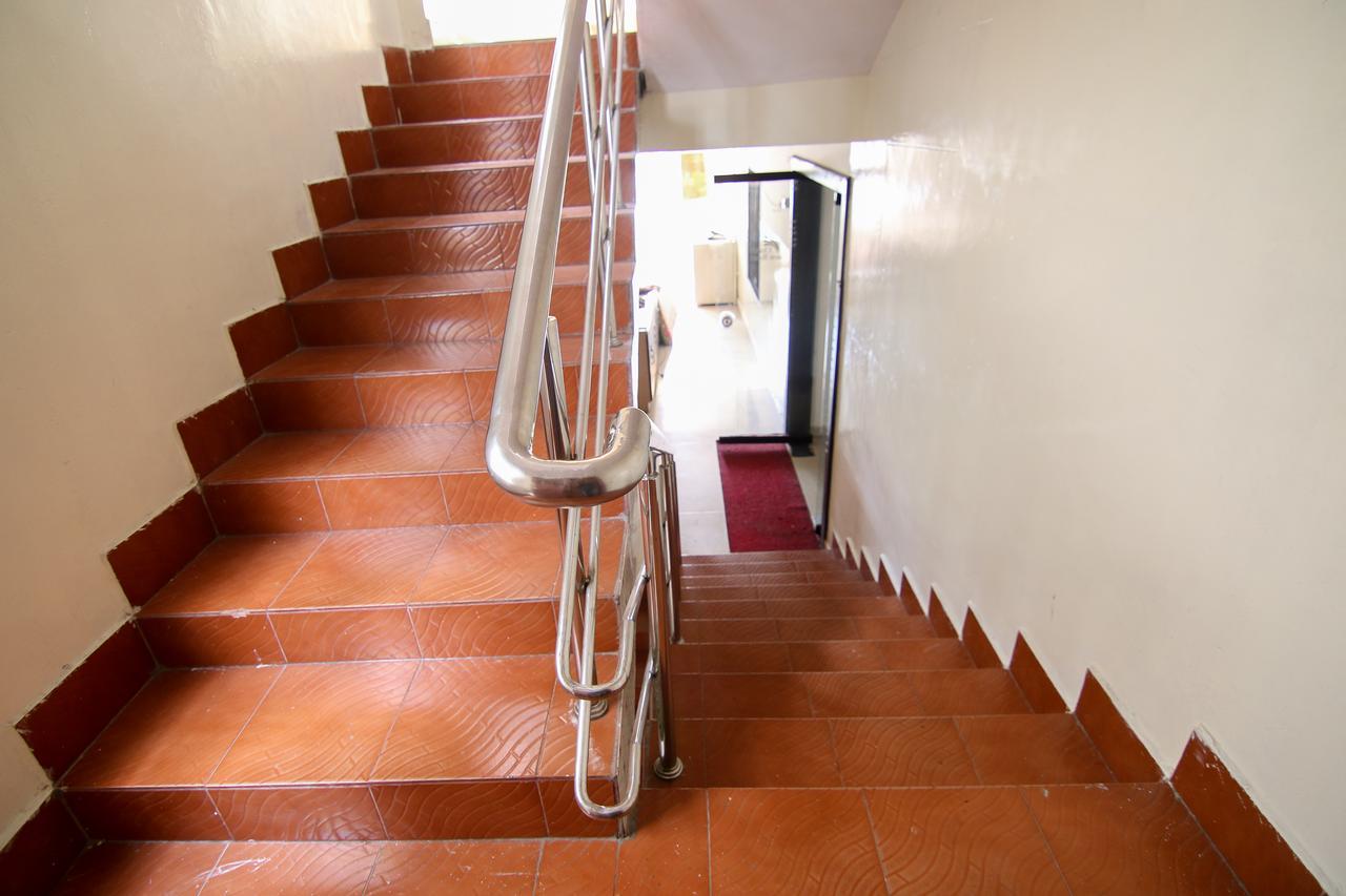 Oyo 9207 Chakri Guest House Visakhapatnam Ngoại thất bức ảnh