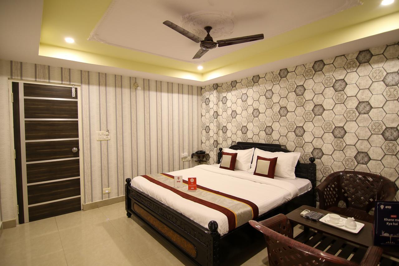 Oyo 9207 Chakri Guest House Visakhapatnam Ngoại thất bức ảnh