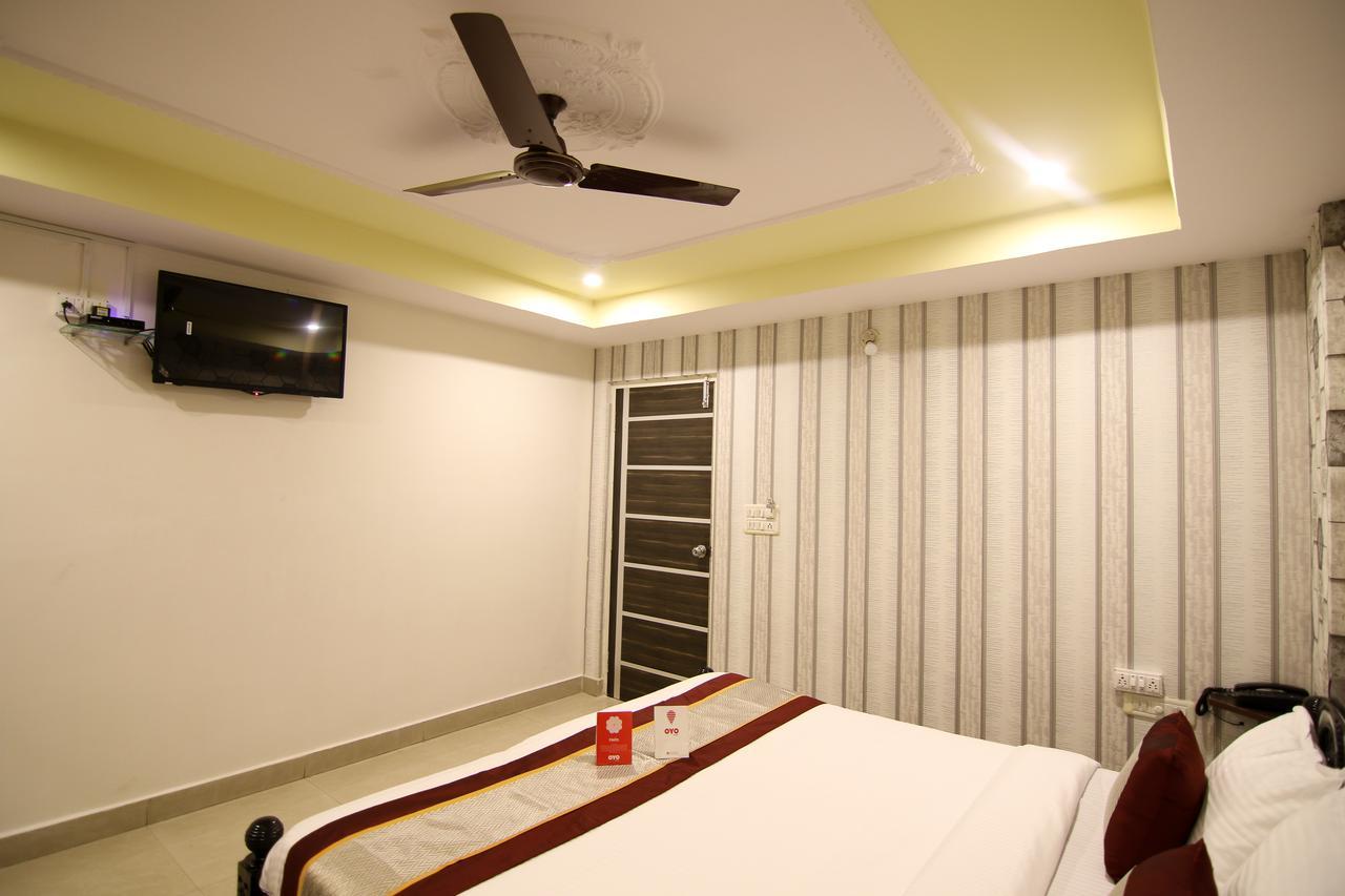 Oyo 9207 Chakri Guest House Visakhapatnam Ngoại thất bức ảnh