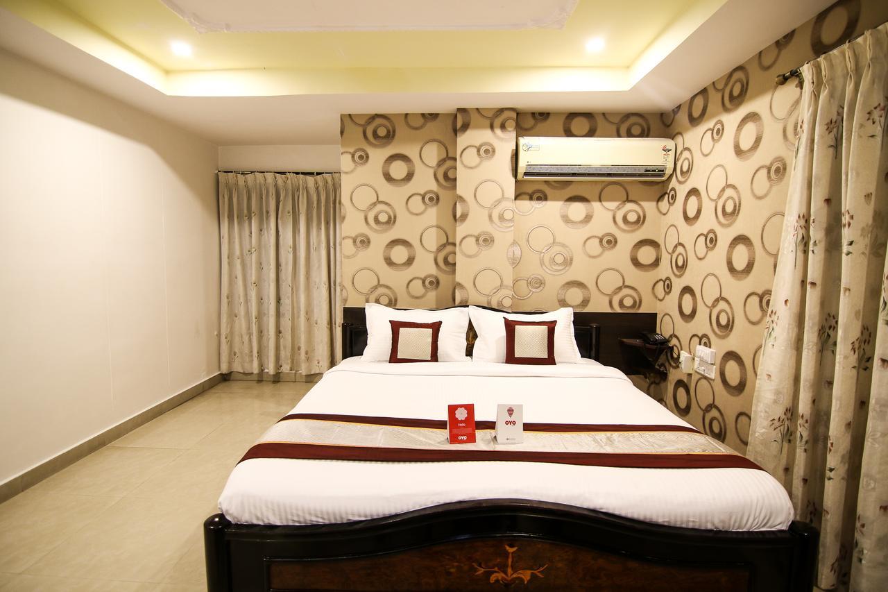 Oyo 9207 Chakri Guest House Visakhapatnam Ngoại thất bức ảnh