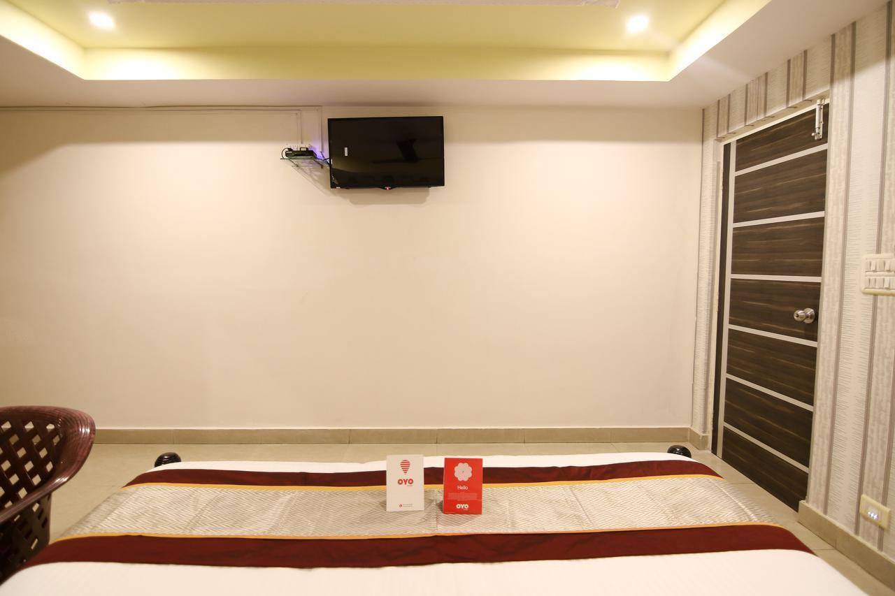 Oyo 9207 Chakri Guest House Visakhapatnam Ngoại thất bức ảnh