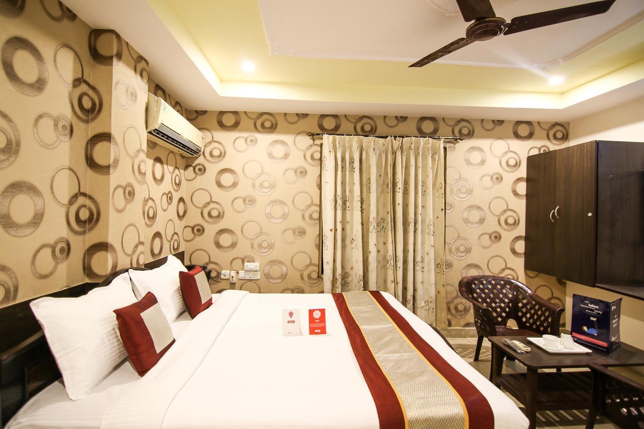 Oyo 9207 Chakri Guest House Visakhapatnam Ngoại thất bức ảnh