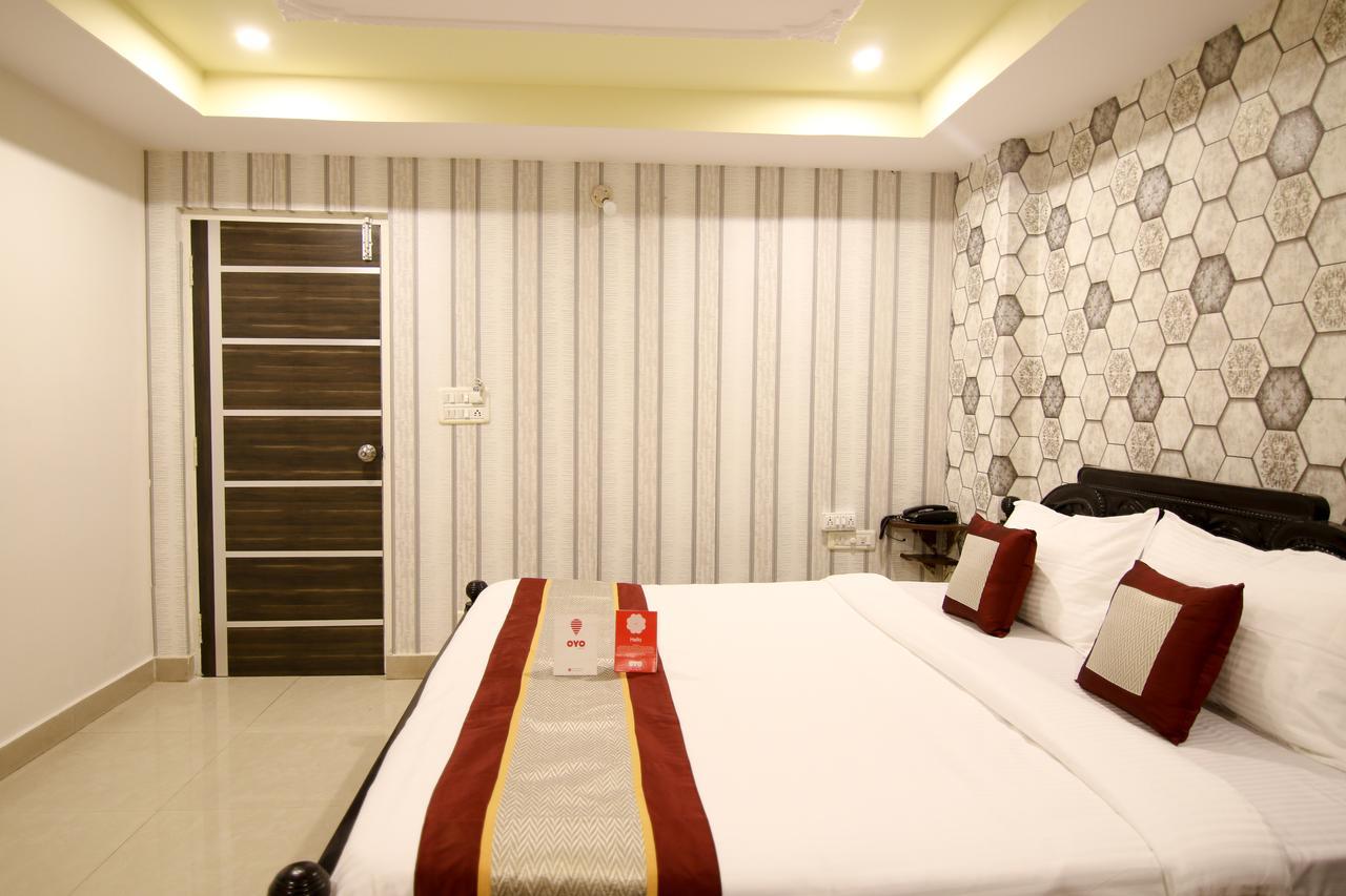 Oyo 9207 Chakri Guest House Visakhapatnam Ngoại thất bức ảnh